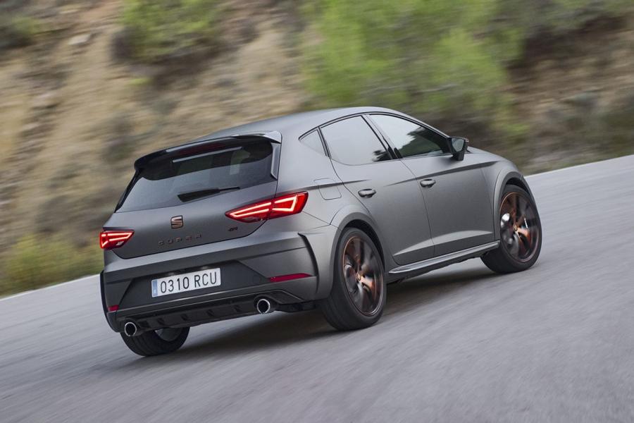  Seat Leon Cupra R (5F) 2017 года  (WW) (фото 35 из 40)